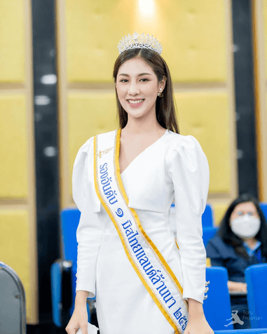 เสริมจมูก Miss Thailand LANNAz z1120187549701 รีวิวเสริมจมูก EMMA CLINIC